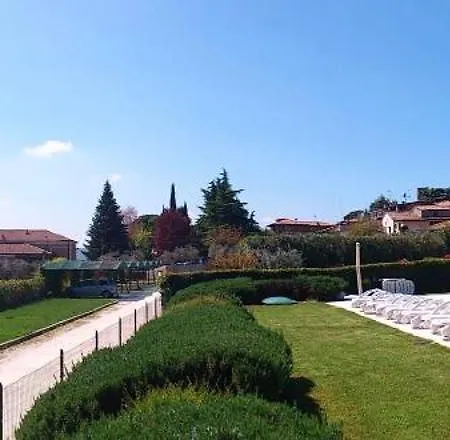 Mit Grill, Garten Und Seeblick