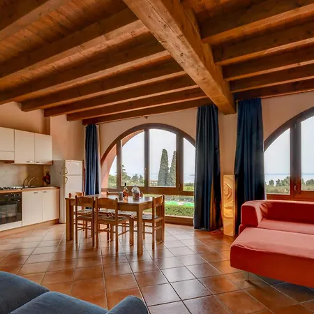 Appartamento Apartment Moniga del Garda